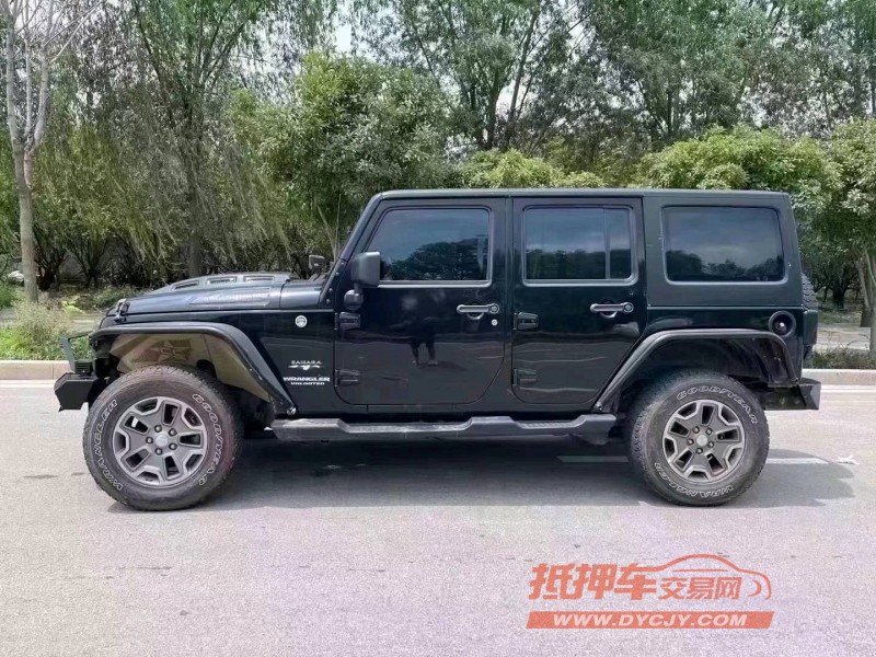 枣庄18年Jeep牧马人7
