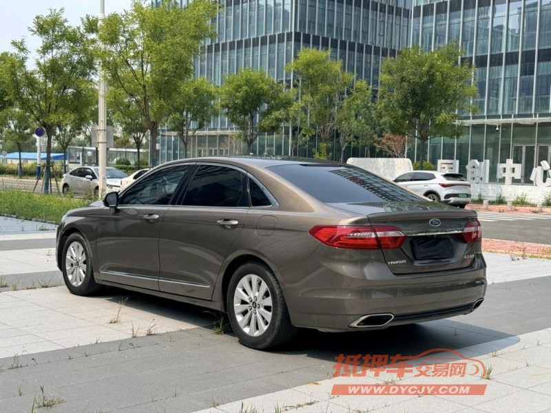 青岛16年福特金牛座5