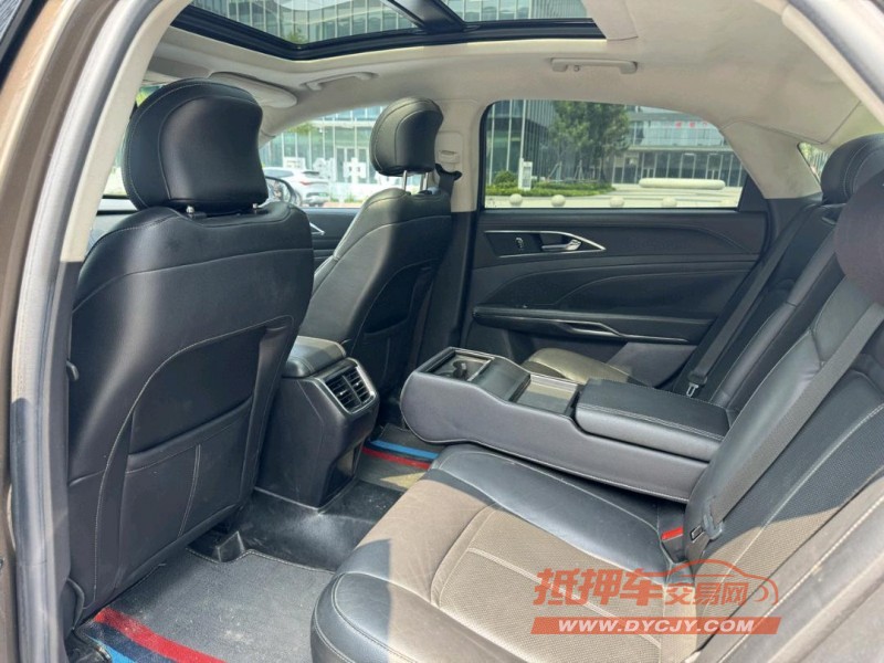 青岛16年福特金牛座9