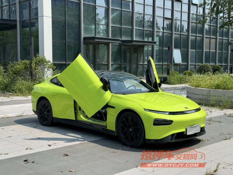 青島22年小鵬汽車p72