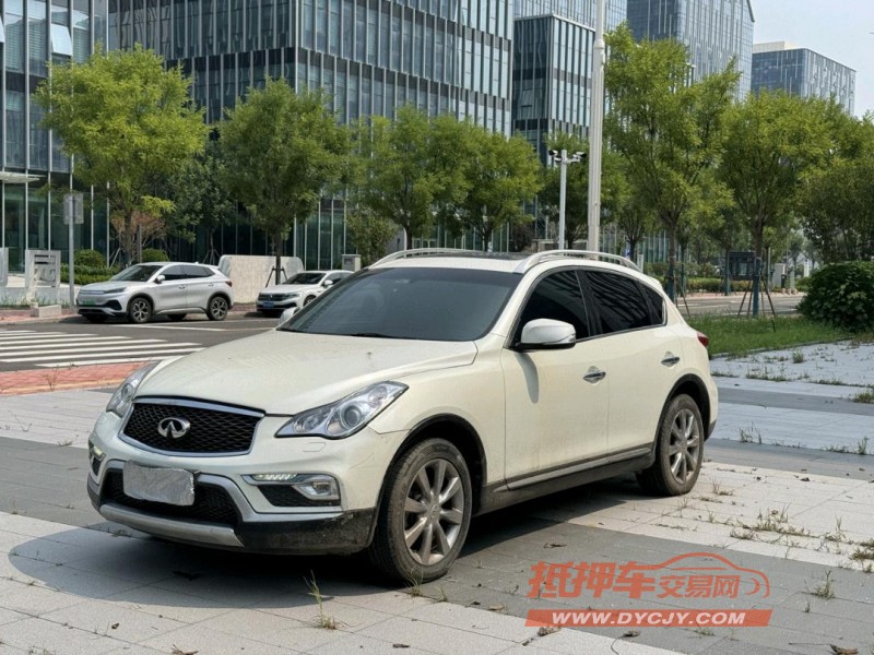 青島17年英菲尼迪QX503