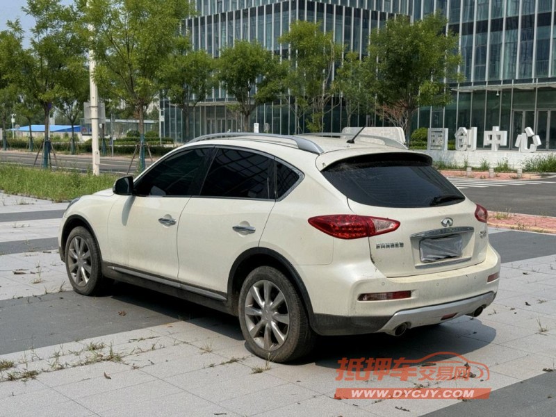 青島17年英菲尼迪QX505