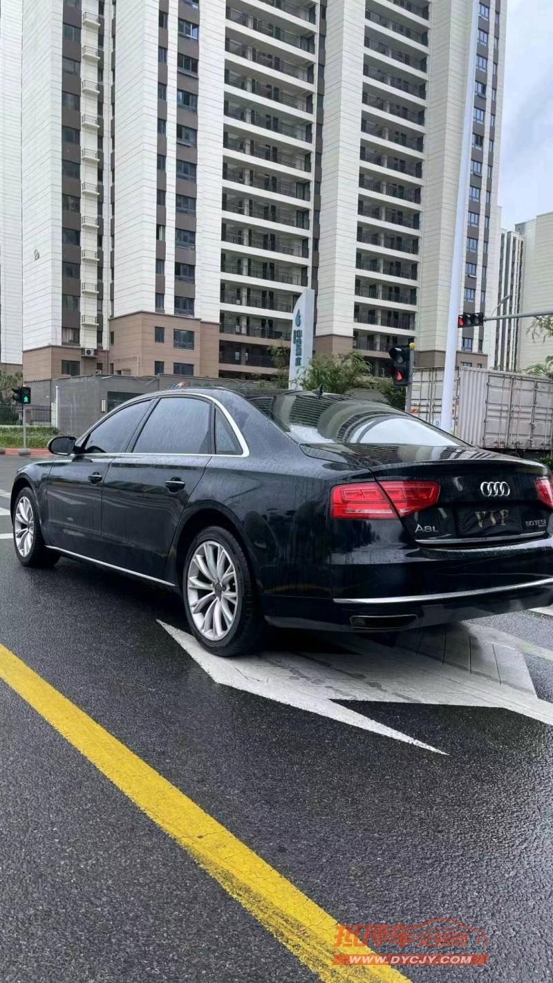 青岛12年奥迪A8L5