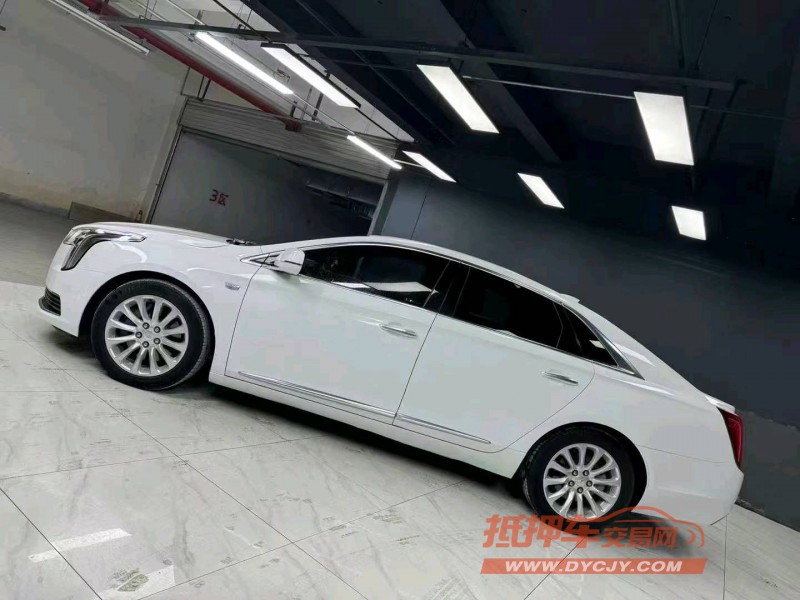 成都18年凯迪拉克XTS3