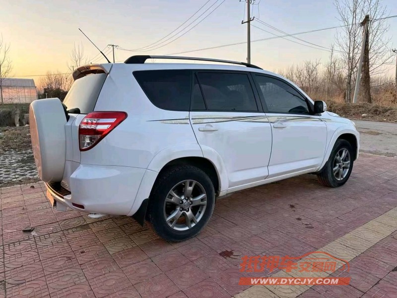 徐州13年丰田RAV4荣放8