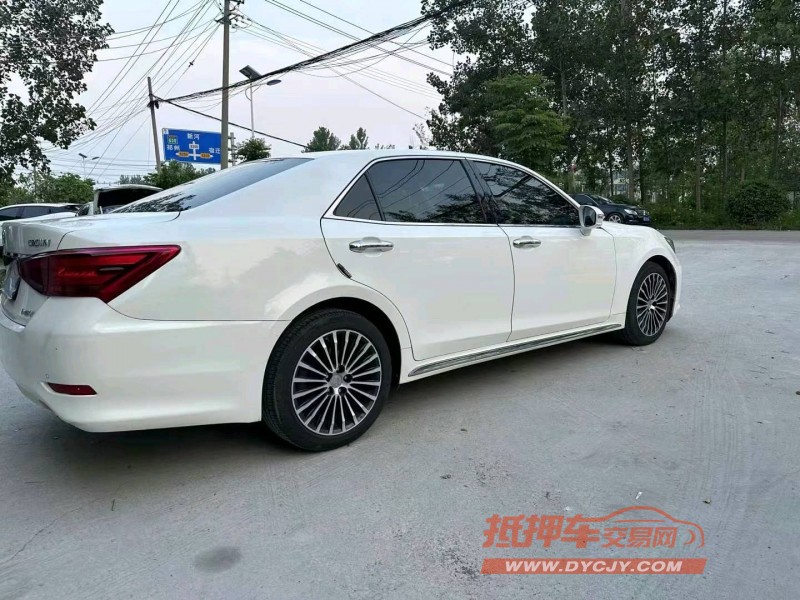 徐州19年丰田皇冠7