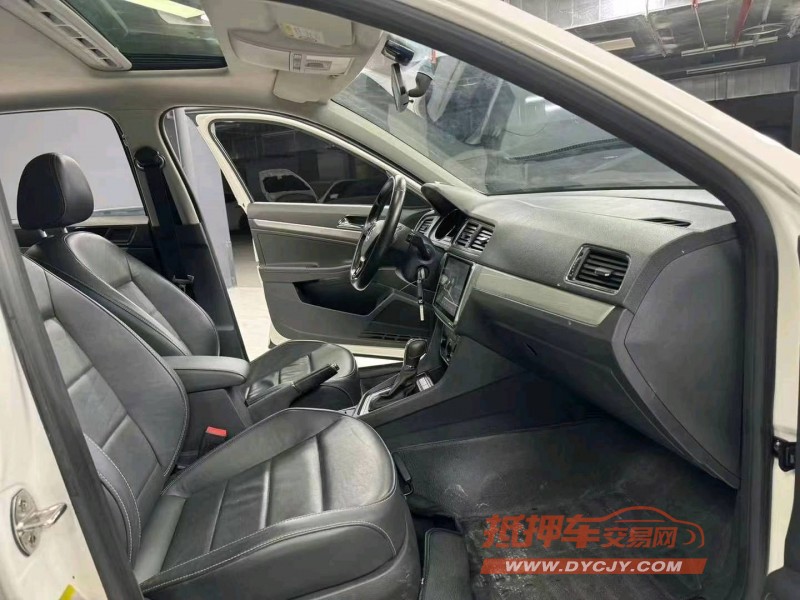 成都16年大众朗逸8