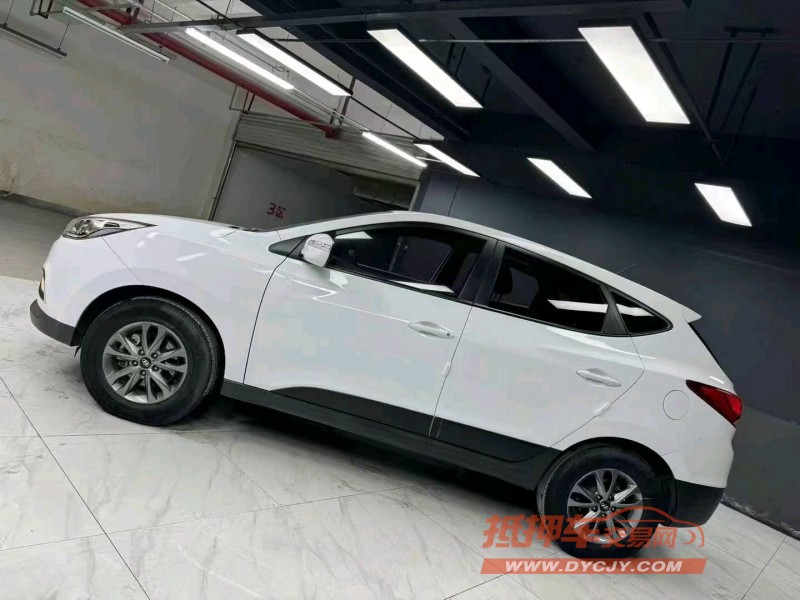 成都17年现代ix353