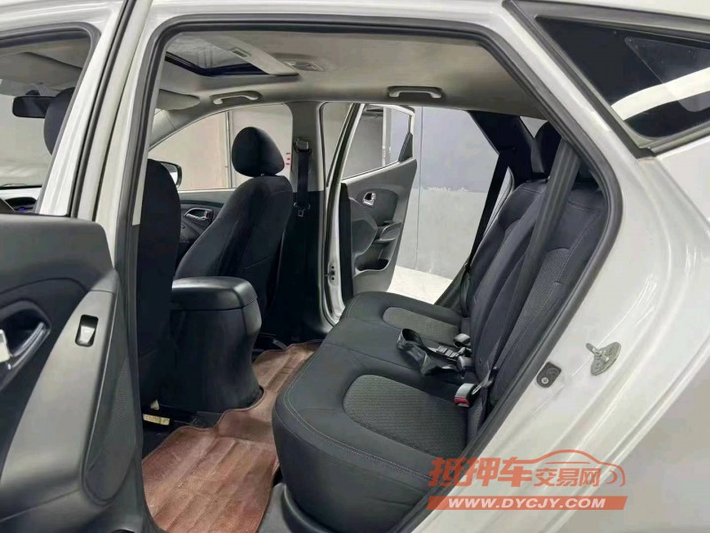 成都17年现代ix357