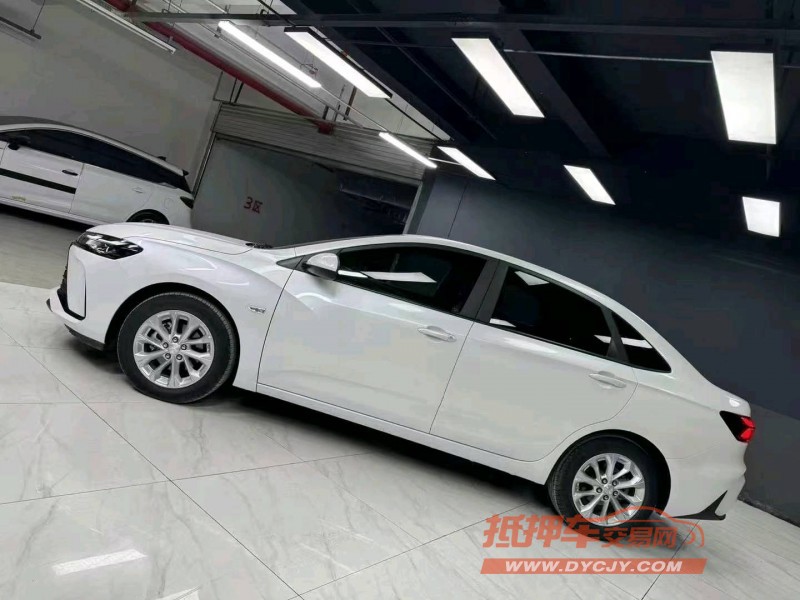 成都24年雪佛兰科鲁泽3