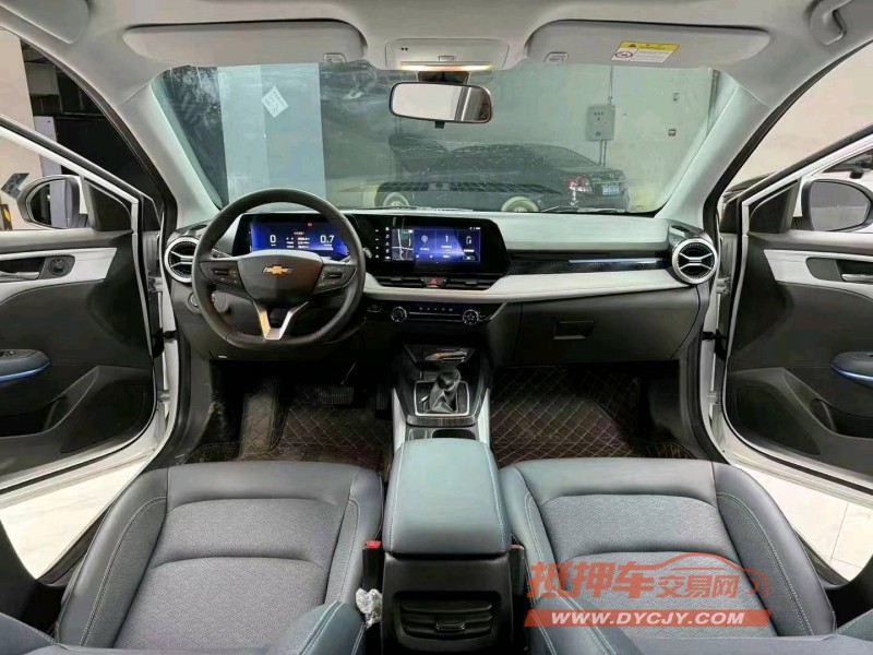 成都24年雪佛兰科鲁泽8