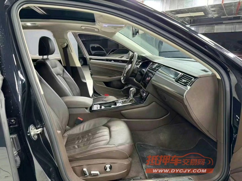 成都21年大众辉昂4