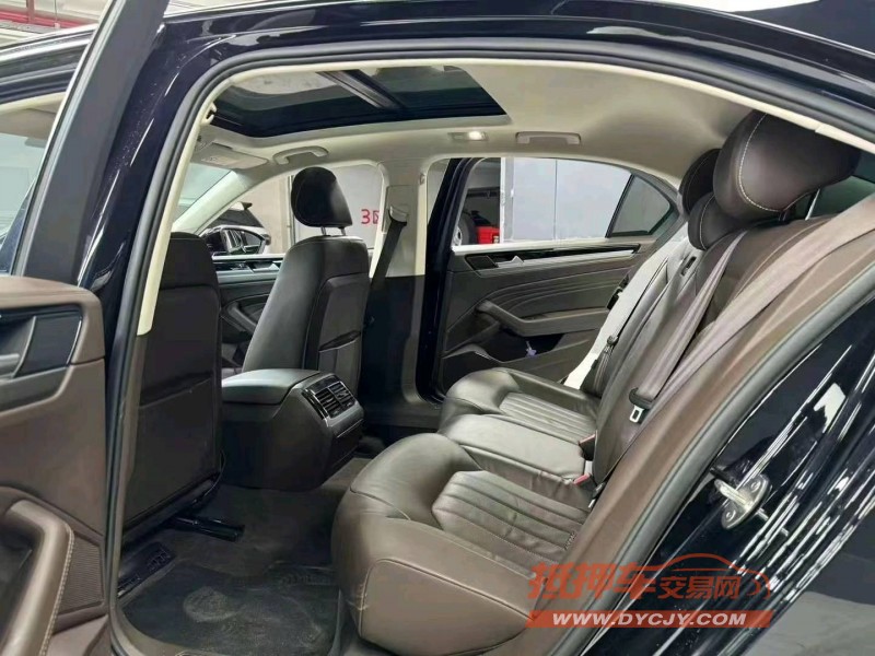 成都21年大众辉昂9