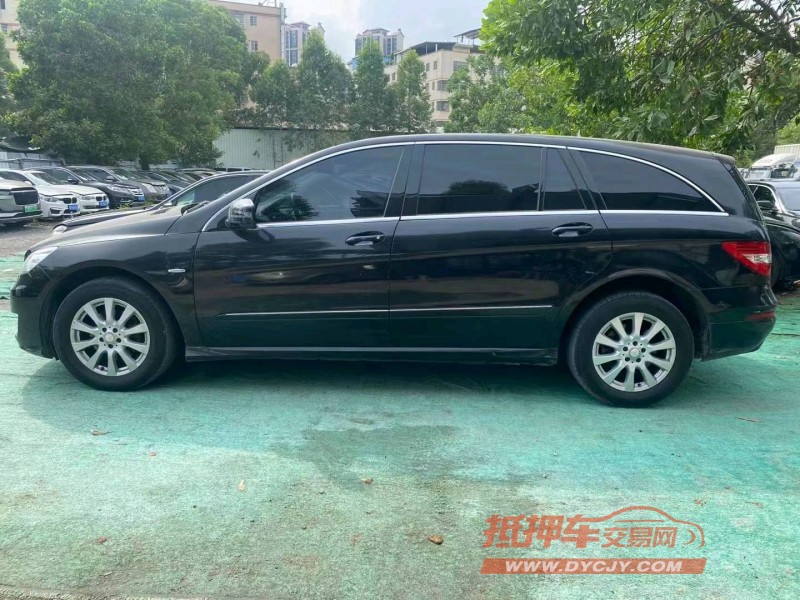 广州18年奔驰R4