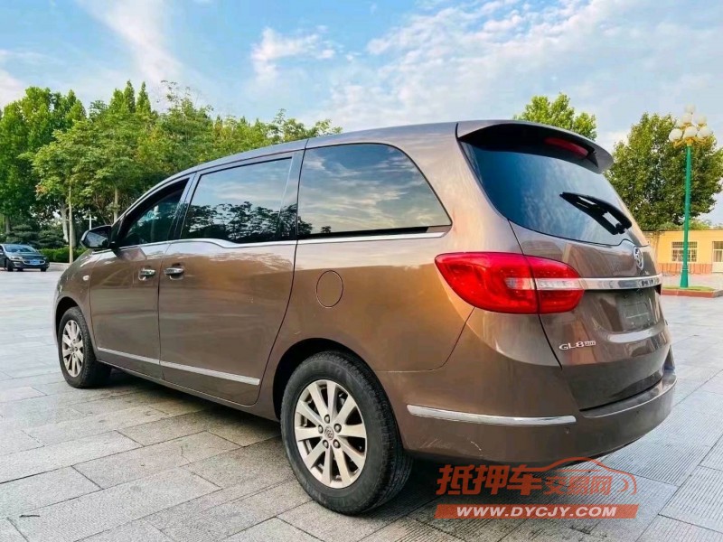 枣庄19年别克GL86