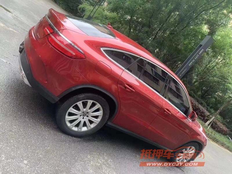 成都17年奔驰GLE8