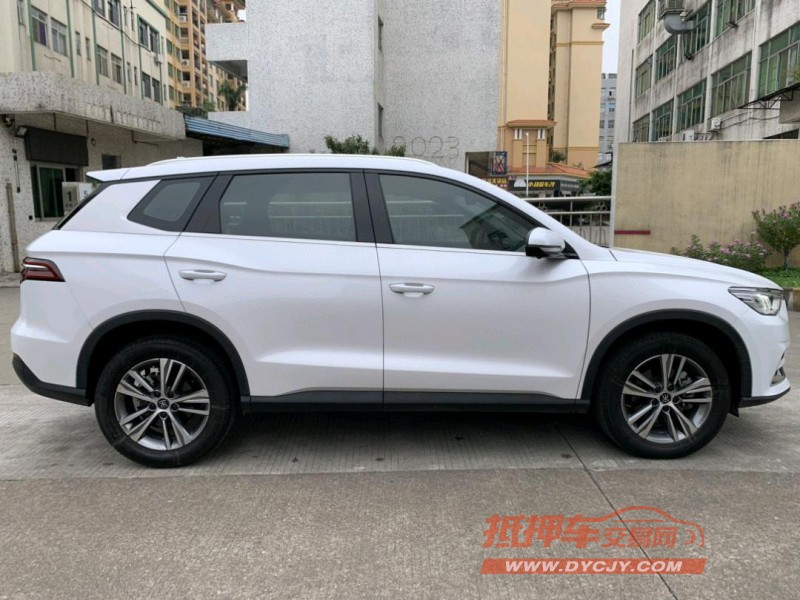 中山21年比亚迪宋2