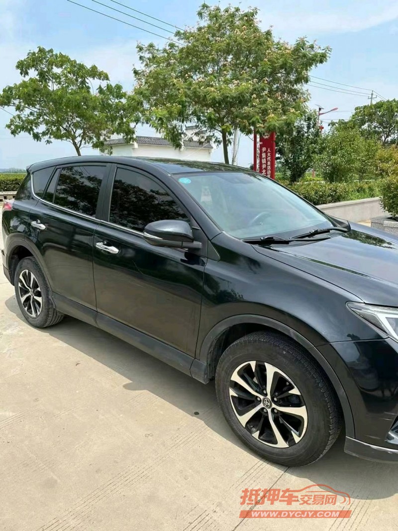 南通18年豐田RAV42