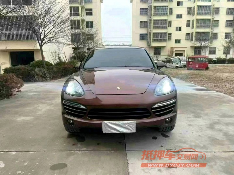徐州11年保时捷卡宴1