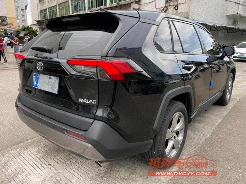中山23年丰田RAV44