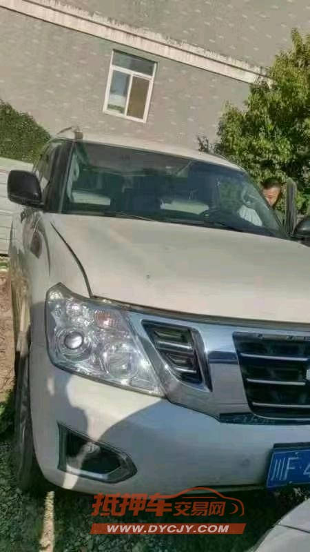 武汉17年日产途乐3