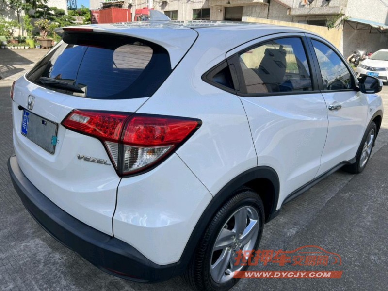 中山21年本田缤智5