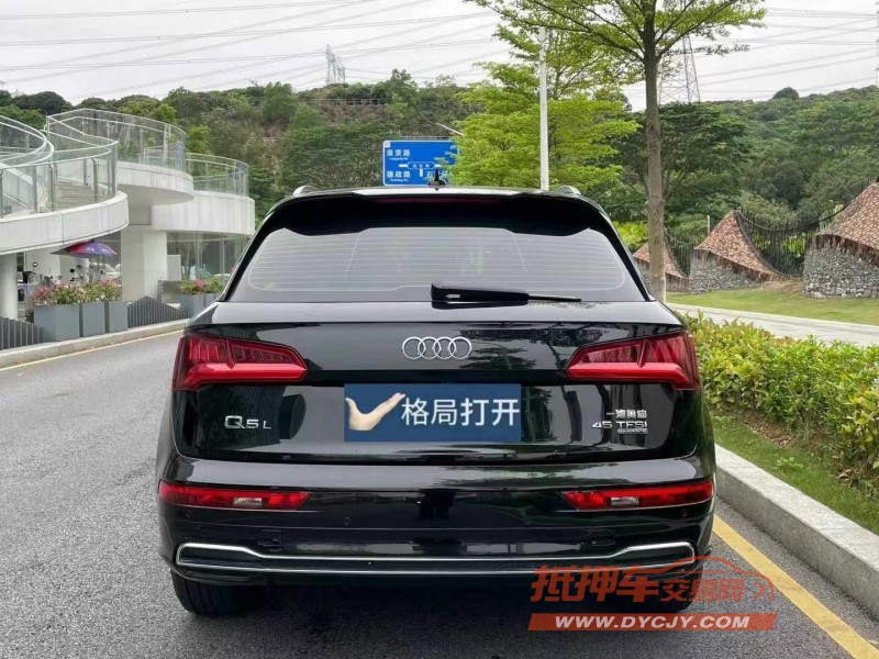 深圳20年奥迪Q59