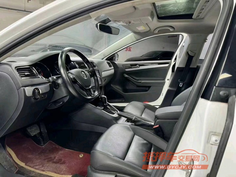 成都18年大众速腾5