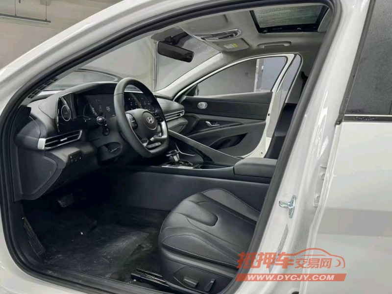 成都24年现代伊兰特5