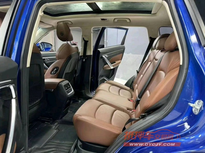 成都20年吉利博越6