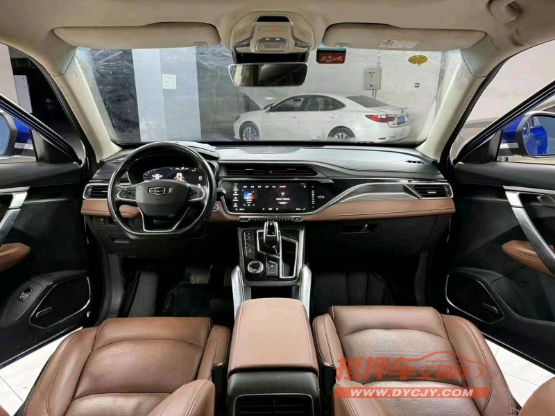 成都20年吉利博越9