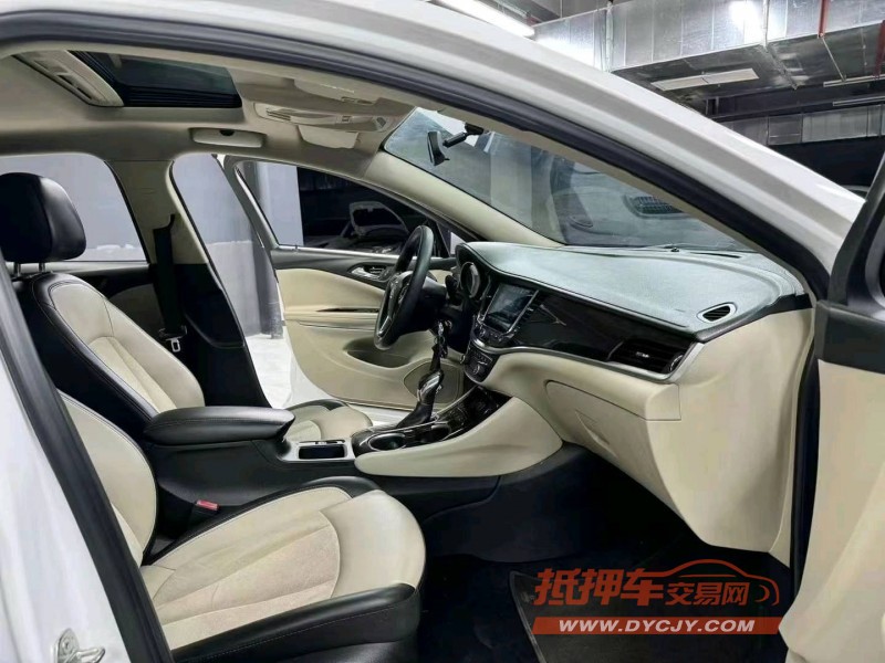 成都18年别克威朗7