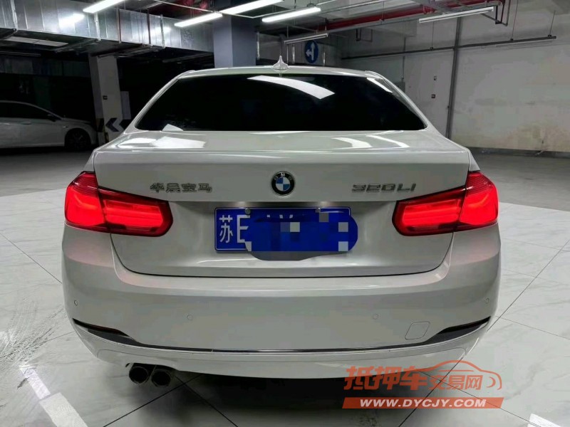 成都17年宝马3系6