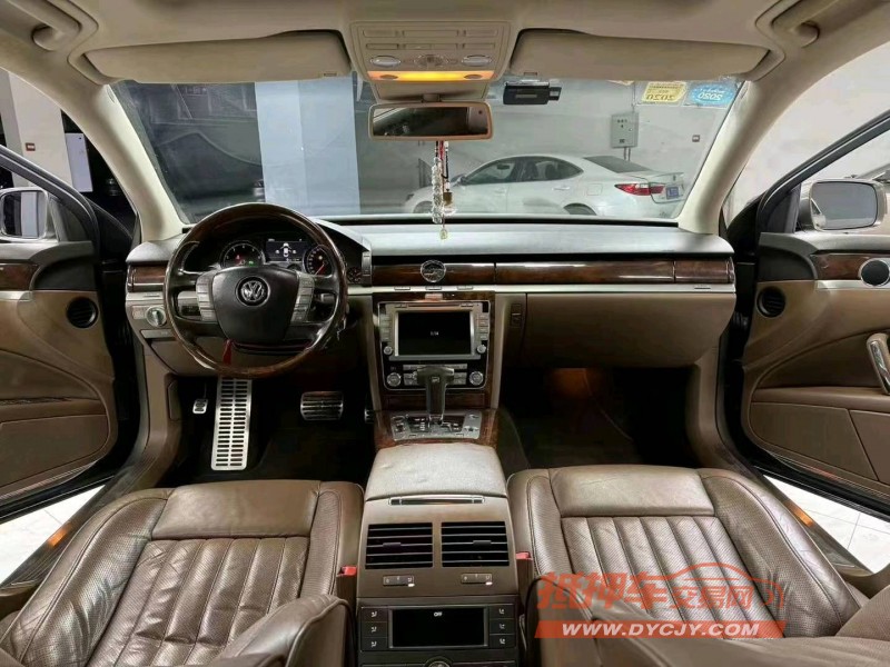 成都13年大众辉腾9