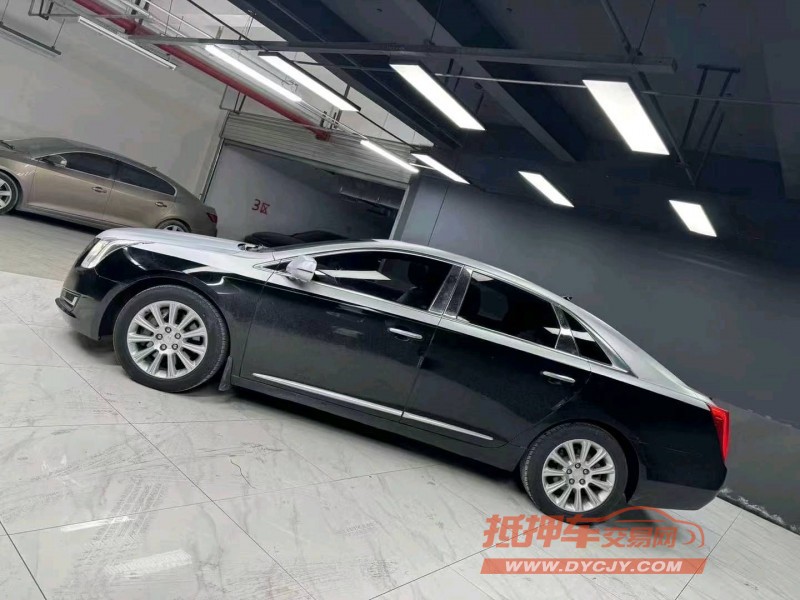 成都17年凯迪拉克XTS3