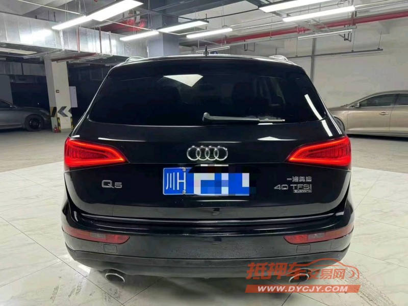 成都16年奥迪Q56
