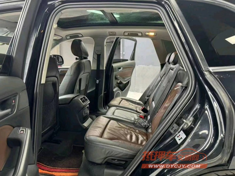 成都16年奥迪Q59