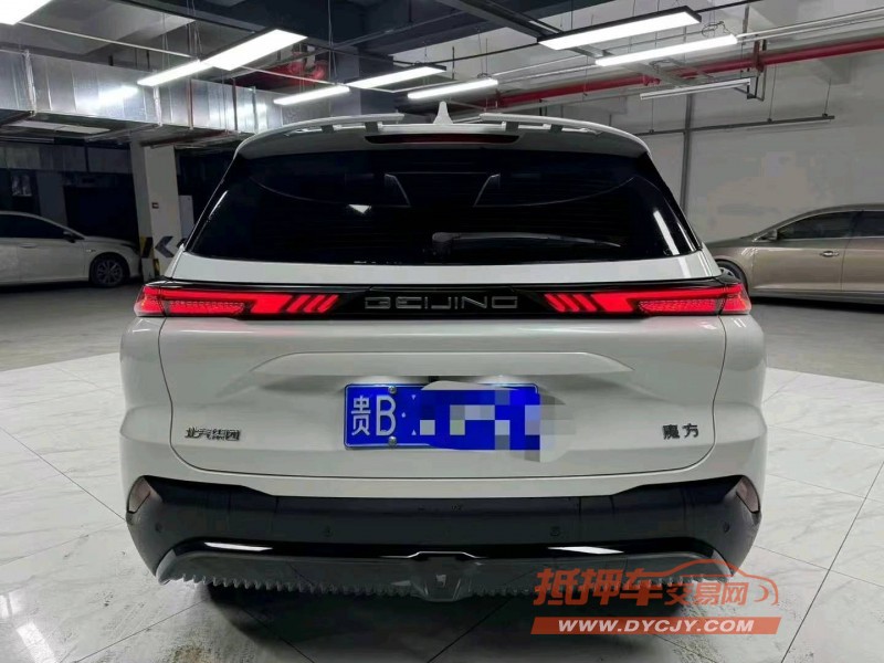 成都23年北汽制造魔方5