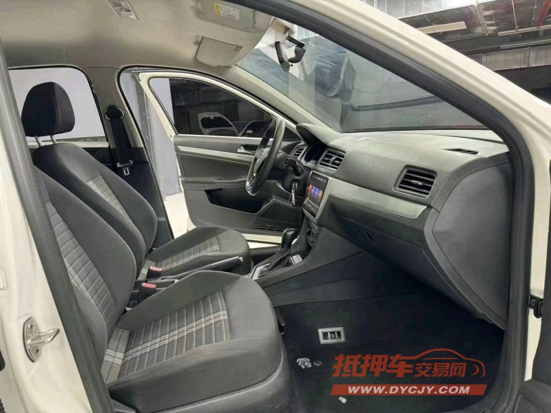 成都21年大众朗逸4