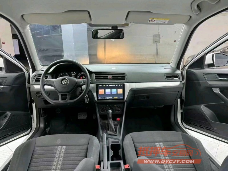 成都21年大众朗逸8