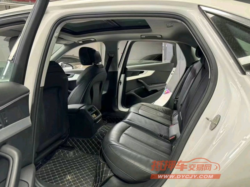 成都21年奥迪A4L5