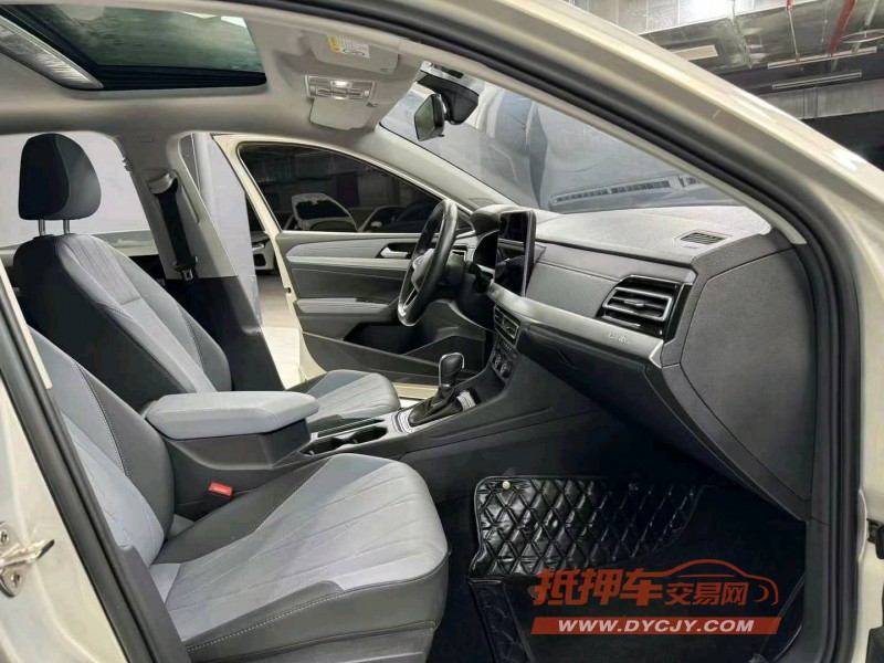 成都22年大众朗逸7