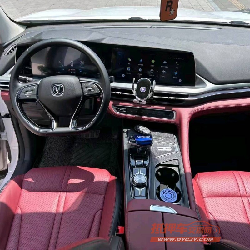 成都21年长安汽车CS755