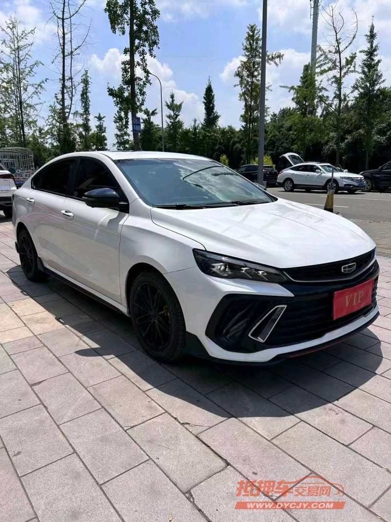 成都22年吉利缤瑞3