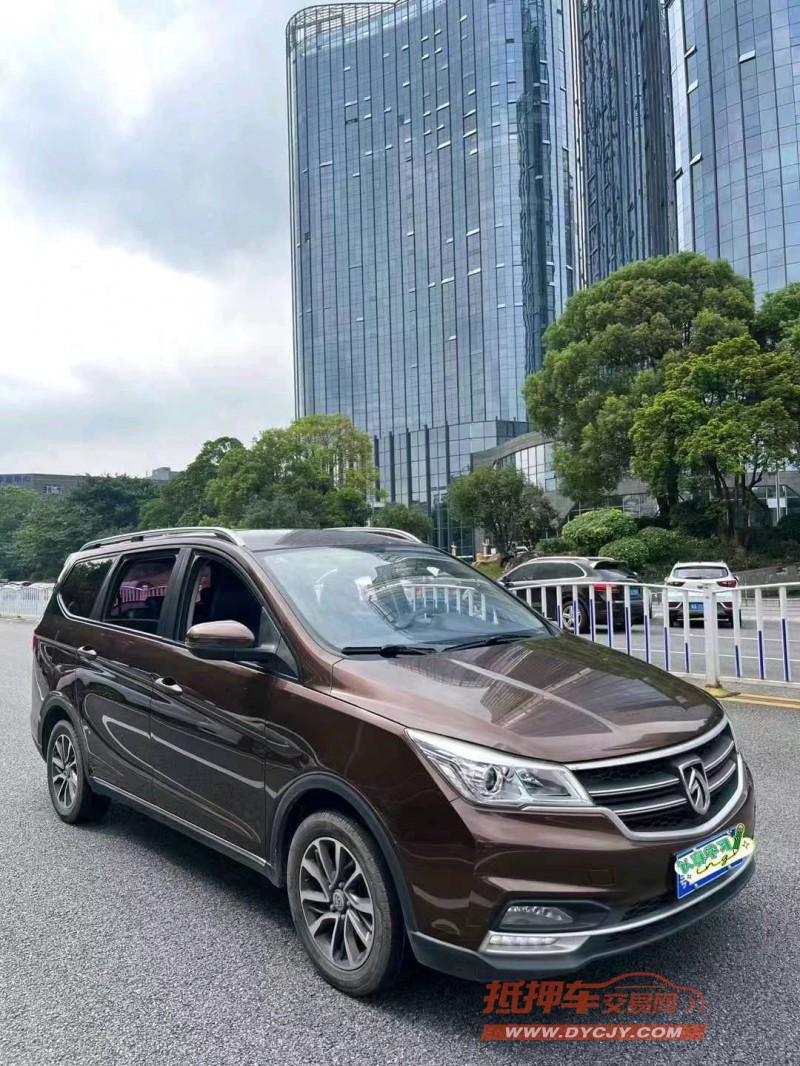 佛山19年寶駿7302