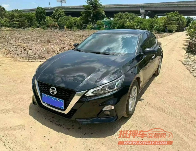 汕头20年日产天籁3