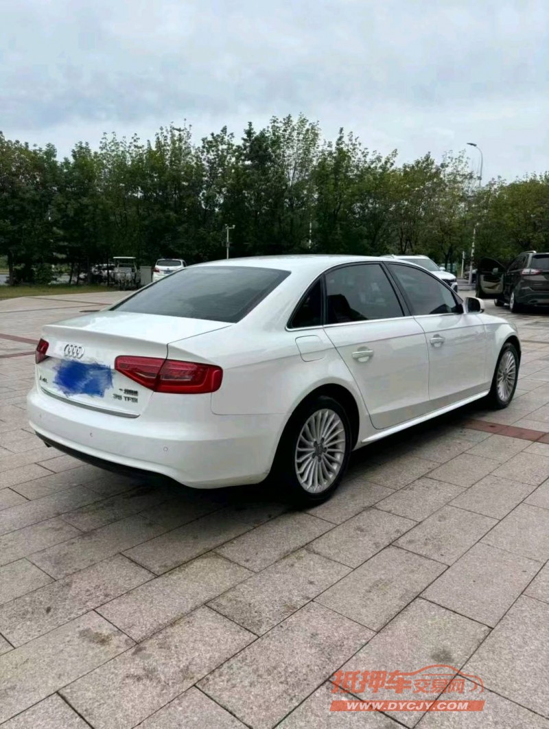 保定16年奥迪A4L3
