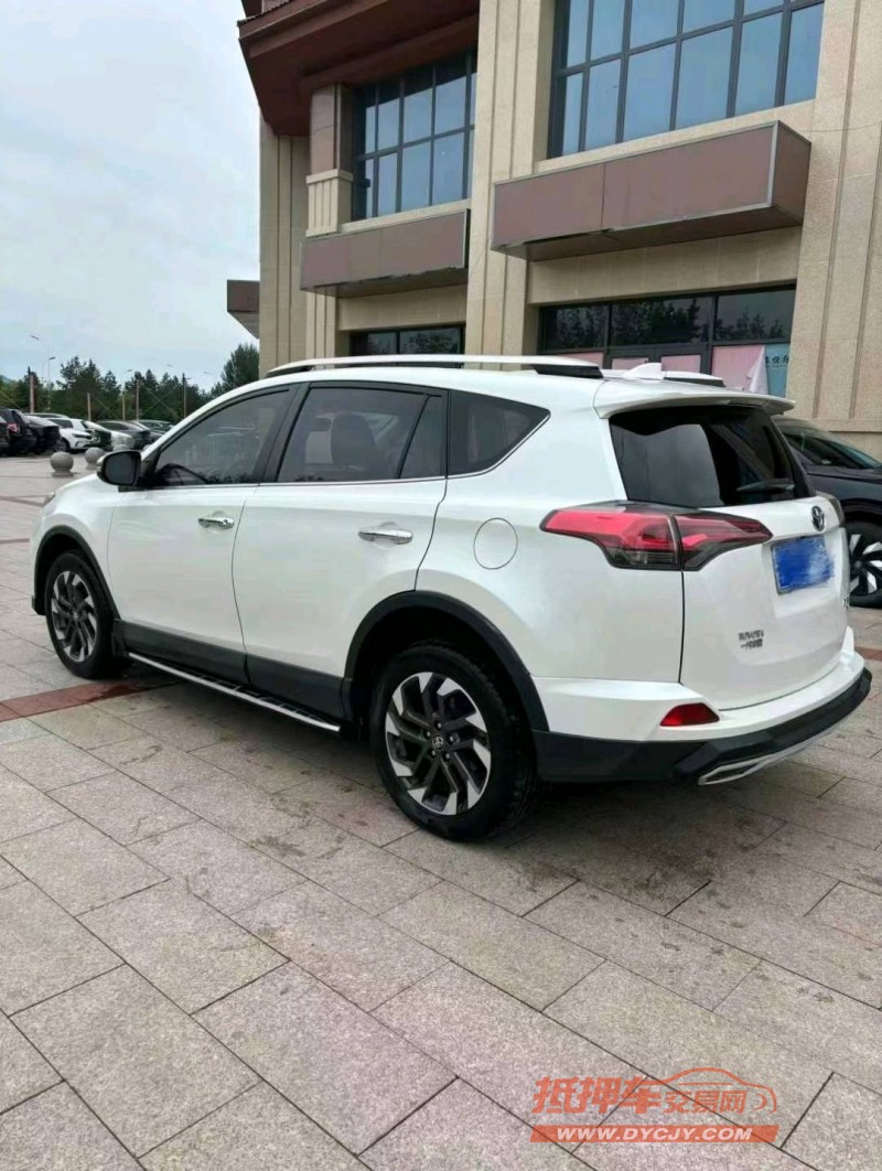 沧州17年丰田RAV4荣放4