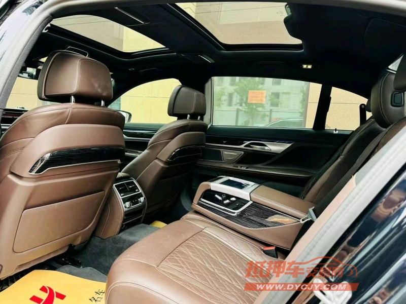 潍坊22年宝马7系3