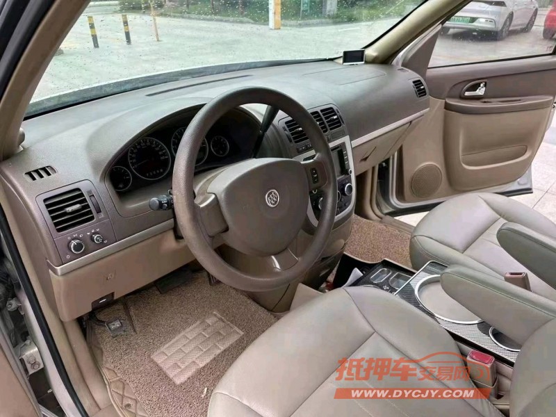 枣庄15年别克陆尊4